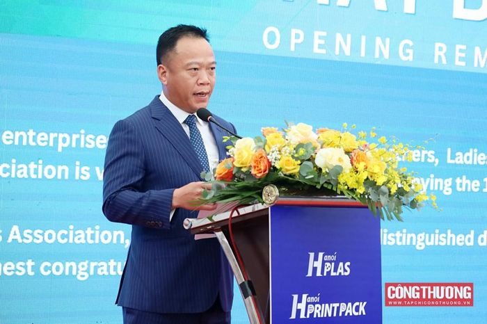 Ông Đinh Đức Thắng, Chủ tịch Hiệp hội Nhựa Việt Nam (VPA) chia sẻ, các doanh nghiệp ngành Nhựa đang đầu tư công nghệ hiện đại, nâng cao hiệu quả sản xuất, thúc đẩy kinh tế tuần hoàn để tăng cường năng lực cạnh tranh