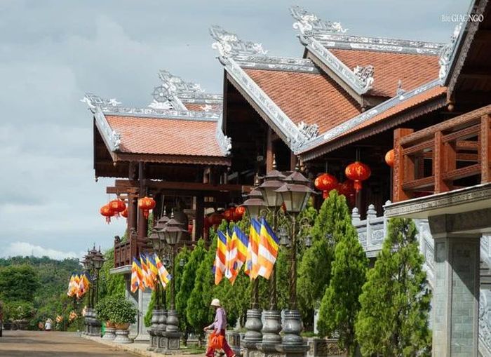 Cờ, pano chào mừng đại hội