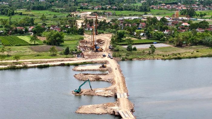 Cầu Sông Côn đang được nhà thầu Phúc Lộc tập trung tối đa nguồn lực thi công.