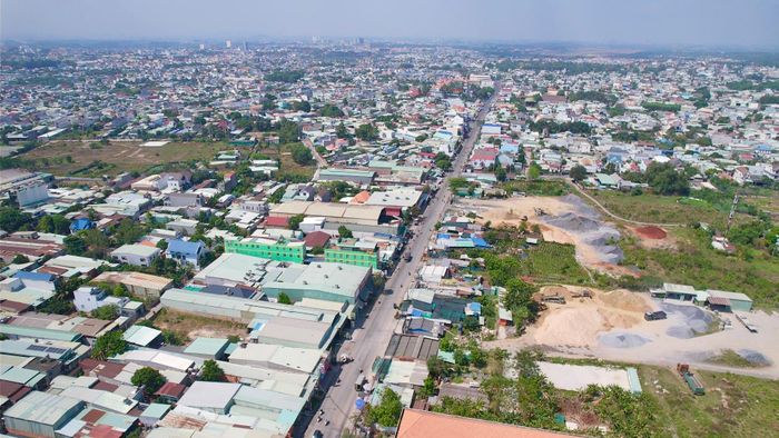 Việc đồng loạt triển khai các dự án hạ tầng giao thông, văn hóa - xã hội và giáo dục được kỳ vọng sẽ tạo cú hích quan trọng, từng bước hoàn thiện diện mạo đô thị, nâng cao chất lượng sống và đáp ứng tốc độ phát triển dân cư nhanh tại khu vực Trảng Dài.