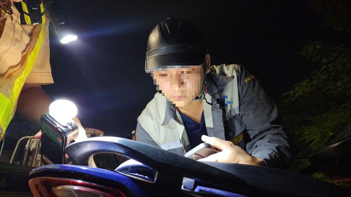 Hai người này đã thừa nhận vừa sử dụng rượu bia trong bữa liên hoan chia tay một đồng nghiệp ở công ty.