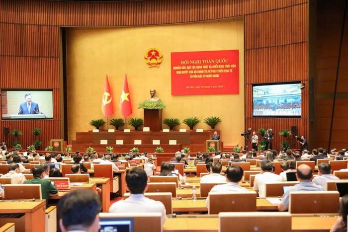 Toàn cảnh Hội nghị toàn quốc nghiên cứu, học tập, quán triệt và triển khai thực hiện Nghị quyết số 10-NQ/TW ngày 30/62026. Ảnh: An Thư