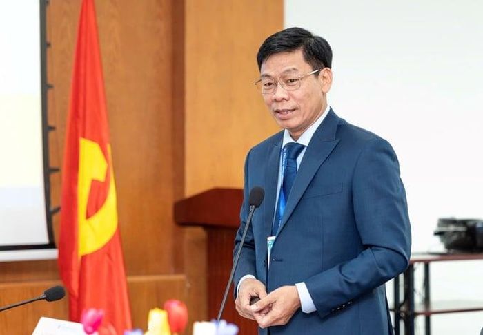 PGS,TS Nguyễn Xuân Hoàn được bổ nhiệm tiếp tục giữ chức Hiệu trưởng Trường Đại học Công Thương Tp.HCM.