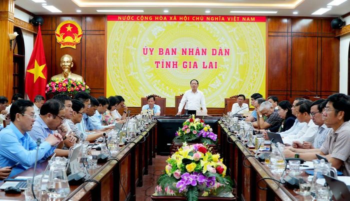 UBND tỉnh Gia Lai tăng cường chỉ đạo, điều hành theo hướng sâu sát cơ sở, rõ người, rõ việc, rõ trách nhiệm, tạo động lực hoàn thành mục tiêu tăng trưởng năm 2026. (Ảnh: Cổng TTĐT tỉnh Gia Lai)