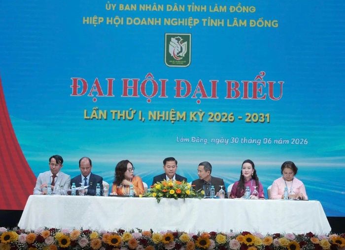 Đoàn Chủ tịch điều hành Đại hội