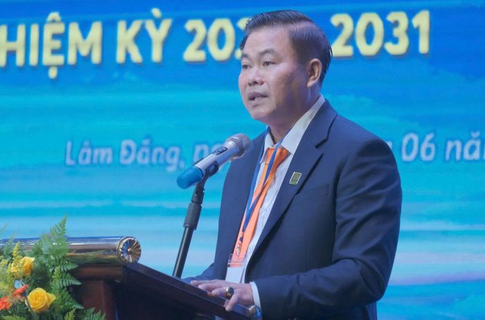 Ông Nguyễn Hữu Thành - Chủ tịch Hiệp hội Doanh nghiệp tỉnh Lâm Đồng nhiệm kỳ 2026-2031 phát biểu tại sự kiện