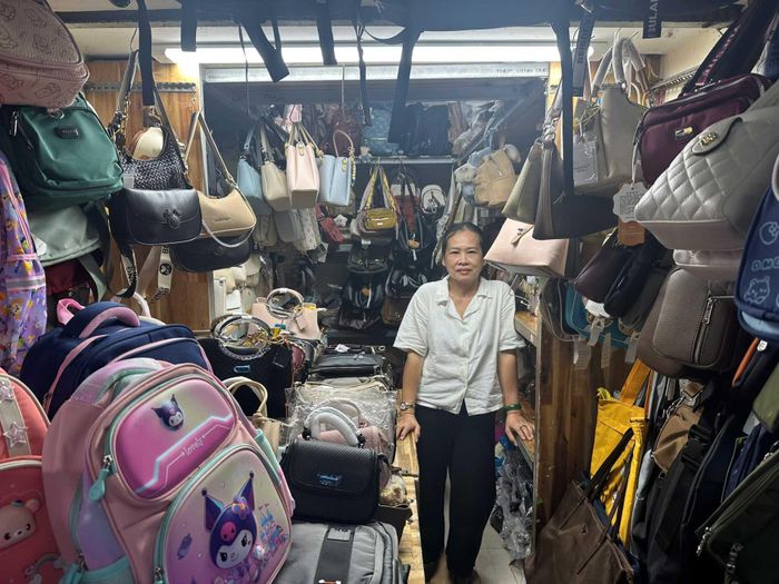 Bà Trần Kim Tuyến chia sẻ, chợ Bình Tây là nơi lưu giữ ký ức thanh xuân của nhiều tiểu thương gắn liền với một thời kỳ lịch sử của thành phố mang tên Bác Hồ.