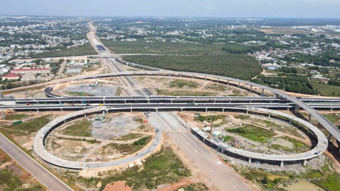 TP. Đồng Nai đồng loạt khởi công nhiều dự án hạ tầng giao thông quan trọng. Ảnh: Văn Dũng
