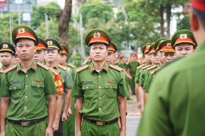 Không chỉ là hoạt động kiểm tra, đánh giá kết quả huấn luyện, Chương trình còn là dịp để mỗi cán bộ, chiến sĩ khẳng định bản lĩnh, ý thức tổ chức kỷ luật và tinh thần trách nhiệm; qua đó tiếp tục xây dựng hình ảnh người chiến sĩ Công an Thủ đô chính quy trong tác phong, chuẩn mực trong điều lệnh, vững vàng trong thực hiện nhiệm vụ.