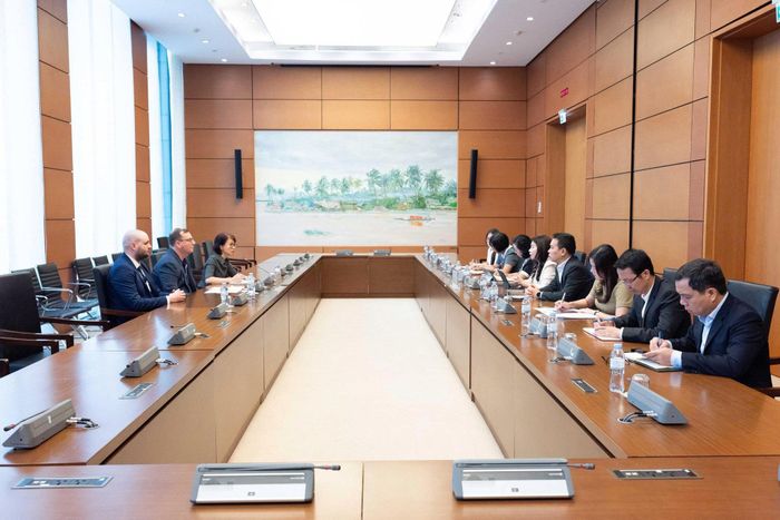Quang cảnh cuộc tiếp