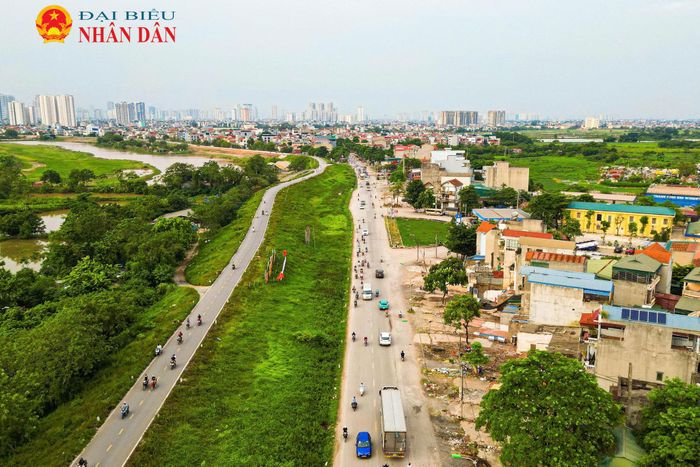 Tuyến đường dài khoảng 21,7 km, từ phường Yên Nghĩa đến xã Xuân Mai, được thiết kế với mặt cắt ngang 50-60 m, vận tốc 80-100 km/h
