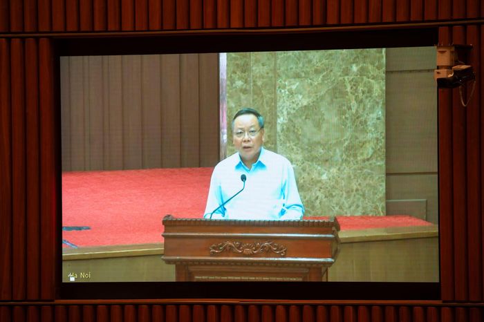 Phó Bí thư Thường trực Thành ủy TP. Hà Nội Nguyễn Văn Phong phát biểu