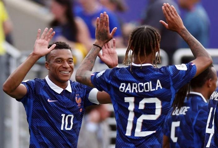 Các pha lập công của Mbappé và Barcola giúp Pháp đánh bại Thụy Điển ở vòng 1/16 World Cup 2026. (Ảnh: Reuters)