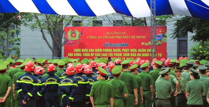 Công an TP Hồ Chí Minh tổ chức các cao điểm tấn công, trấn áp tội phạm.