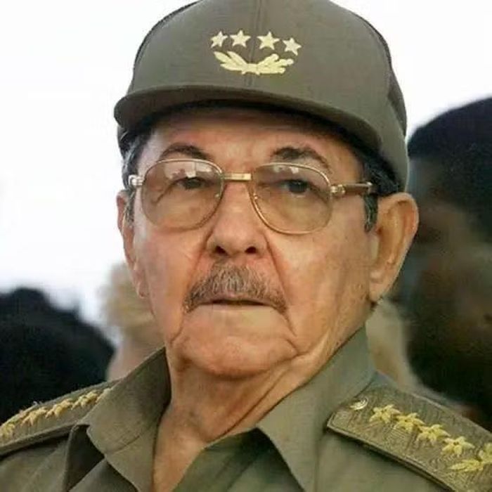  Ông Rául Castro, Bộ trưởng Quốc phòng Cuba 
