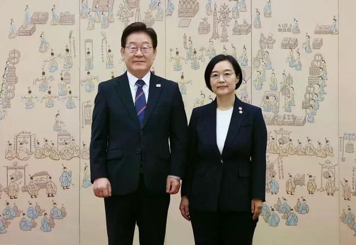 Tổng thống Lee Jae Myung kỳ vọng bà Han Seong-sook sẽ đặt trọng tâm vào tư duy công nghệ và đổi mới để dẫn dắt giai đoạn phát triển tiếp theo của Hàn Quốc. Ảnh: YONHAP / EPA