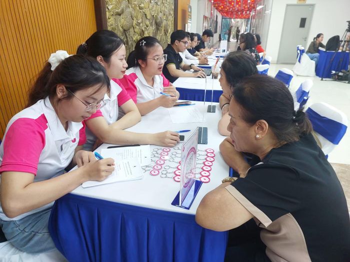 Giải quyết việc làm cho người cao tuổi hiện nay cần có nhiều giải pháp hỗ trợ.
