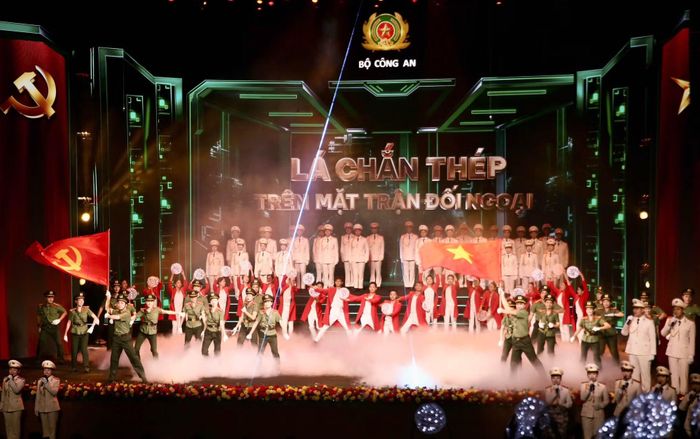 Các tiết mục nghệ thuật đặc sắc tại chương trình.