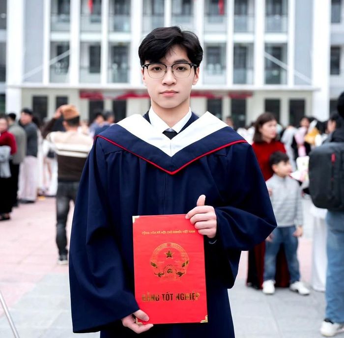 Em Đỗ Tiến Đạt, học sinh Trường THPT Nghĩa Lộ, thủ khoa Lào Cai, tổ hợp B00, với 29,25 điểm. Ảnh: Trường THPT Nghĩa Lộ