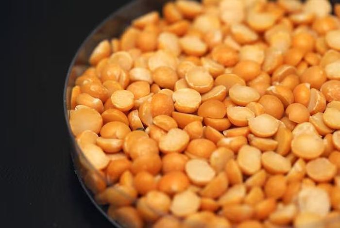 Bộ Thương mại Trung Quốc thông báo kết quả điều tra sơ bộ cho thấy tinh bột đậu Hà Lan nhập khẩu từ Canada đã được bán phá giá trên thị trường Trung Quốc