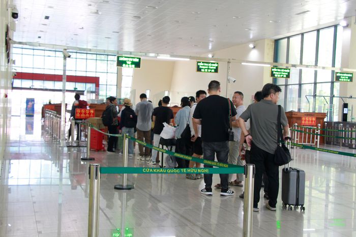 KDYT kiểm soát tốt nguy cơ dịch bệnh xâm nhập, phát hiện và ngăn chặn kịp thời qua hệ thống camera giám sát thân nhiệt từ xa.