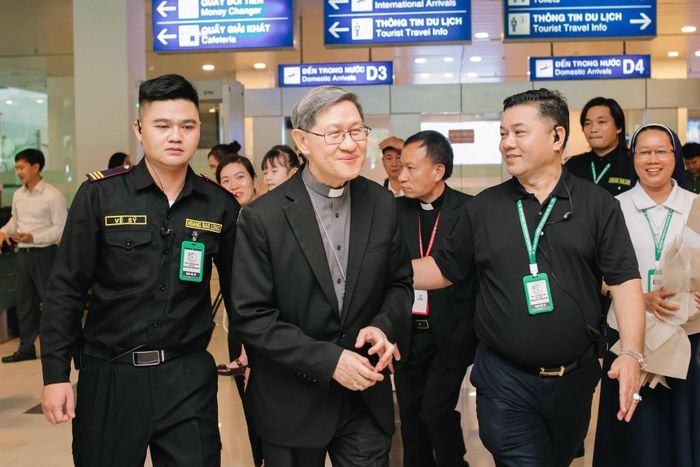 Đức Hồng y Luis Antonio Tagle - Tổng trưởng Phân bộ Khởi đầu Loan báo Tin Mừng, Đặc sứ của Đức Giáo hoàng Leo XIV.