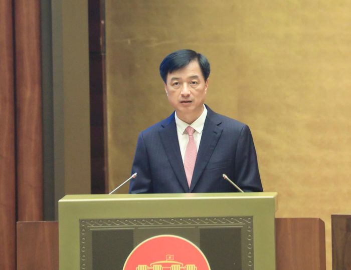 Trưởng ban Tổ chức Trung ương Nguyễn Duy Ngọc trình bày báo cáo tại hội nghị. Ảnh: Quang Thái