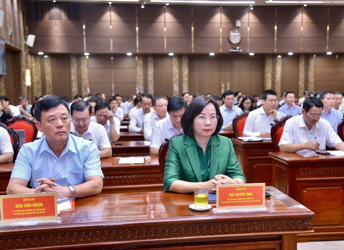 Các đại biểu dự tại điểm cầu Thành ủy Hà Nội. Ảnh: Viết Thành