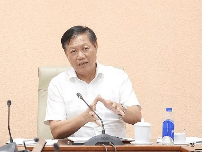 Thứ trưởng Bộ Y tế Đỗ Xuân Tuyên