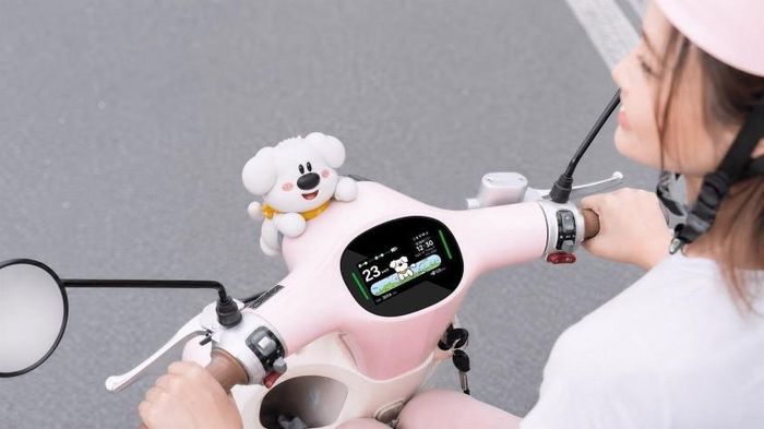 Động cơ 1.350W, đi gần 90 km sau mỗi lần sạc