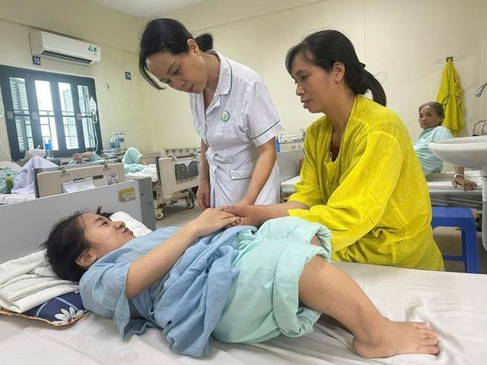 Gia đình bà Thơ đang rất cần sự chung tay của cộng đồng