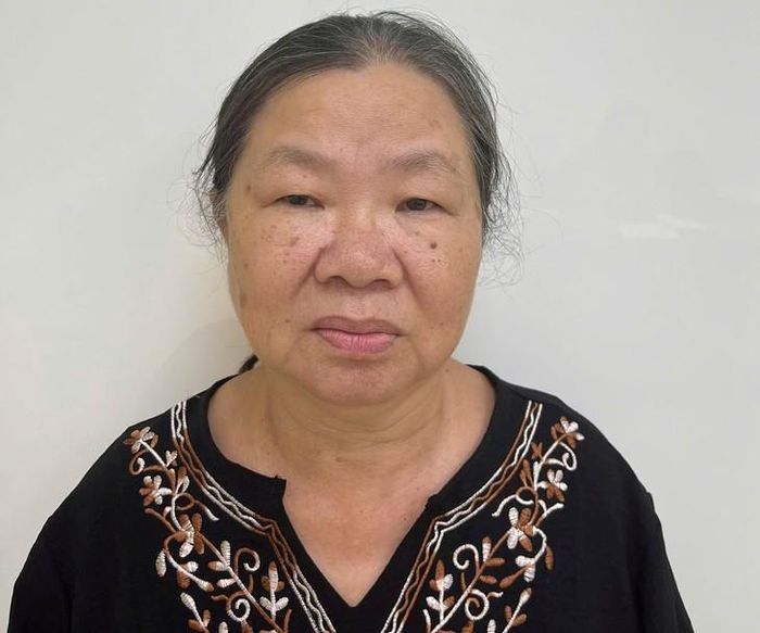 Bị can Nguyễn Thị Kim Oanh đến cơ quan công an đầu thú sau gần 30 năm lẩn trốn. Ảnh: Cơ quan công an.