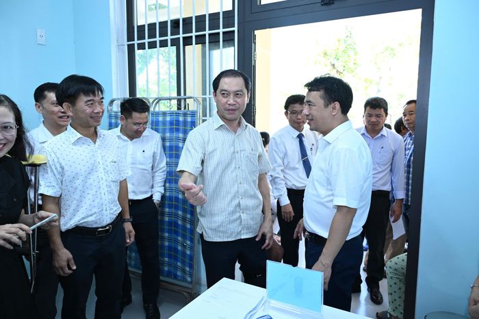Lãnh đạo UBND TP Huế kêu gọi người dân tích cực hưởng ứng, chung tay thực hiện chương trình vì mục tiêu "Mỗi người dân được quản lý sức khỏe - Mỗi gia đình khỏe mạnh - Một thành phố Huế phát triển bền vững".