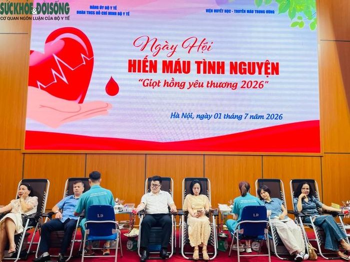 Ngày hội hiến máu tình nguyện "Giọt hồng yêu thương 2026", thu hút nhiều đoàn viên, thanh niên, cán bộ, viên chức và người lao động tham gia.