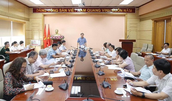 Quang cảnh cuộc họp.