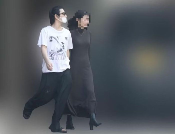 Cả hai thường xuyên ghé căn hộ của nhau.