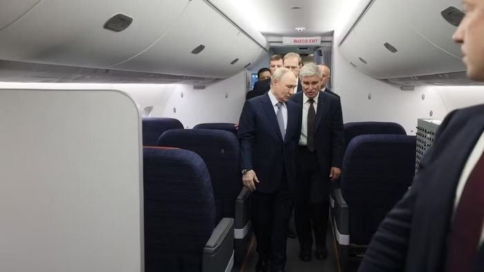 Các mẫu máy bay chở khách đầy triển vọng bao gồm MS-21 tầm trung, Sukhoi Superjet tầm ngắn và Il-114-300 cho các chuyến bay khu vực hiện có nhu cầu rất lớn.