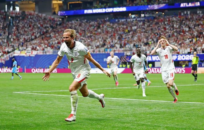 Harry Kane của đội tuyển Anh ăn mừng bàn thắng thứ hai. Nguồn: Reuters.