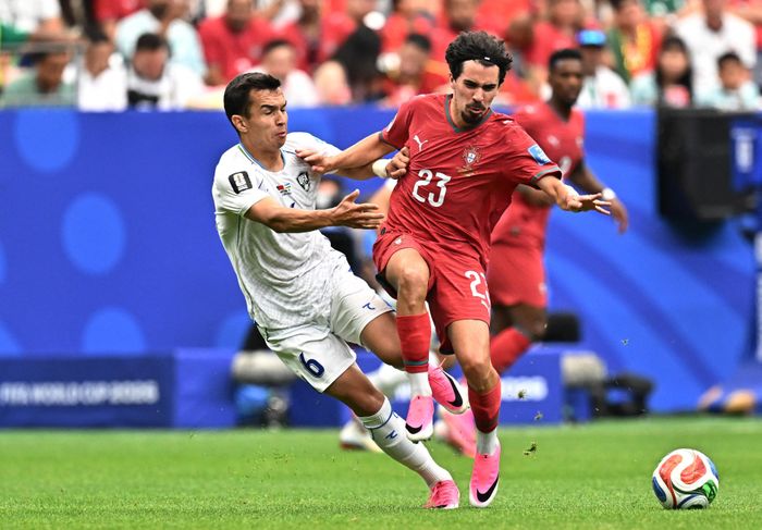  Vitinha chưa tạo ảnh hưởng rõ rệt. Ảnh: Reuters. 