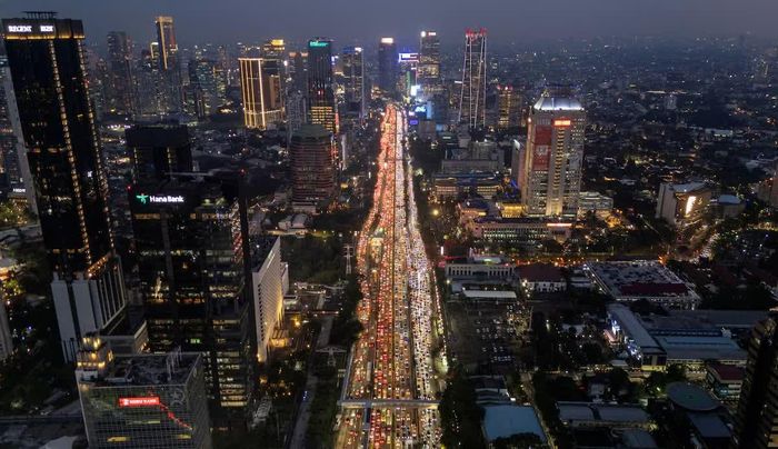  Thủ đô Jakarta của Indonesia - quốc gia có tốc độ gia tăng giới siêu giàu nhanh nhất thế giới trong 5 năm tới. Ảnh: Reuters. 