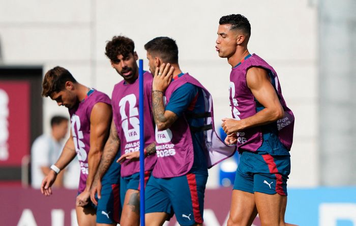 Tính đến trước loạt trận vòng 32 đội World Cup 2026, Ronaldo trải qua 8 trận đấu thuộc vòng knock-out mà không một lần tìm thấy mành lưới đối phương.