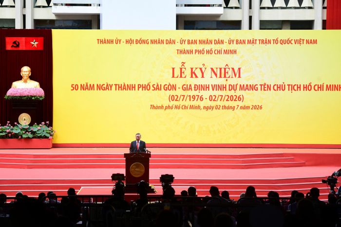  Phát biểu tại buổi lễ, Tổng Bí thư, Chủ tịch nước Tô Lâm khẳng định phải xây dựng TP.HCM thành siêu đô thị chiến lược, đa trung tâm, đa cực, có sức cạnh tranh khu vực và quốc tế. 