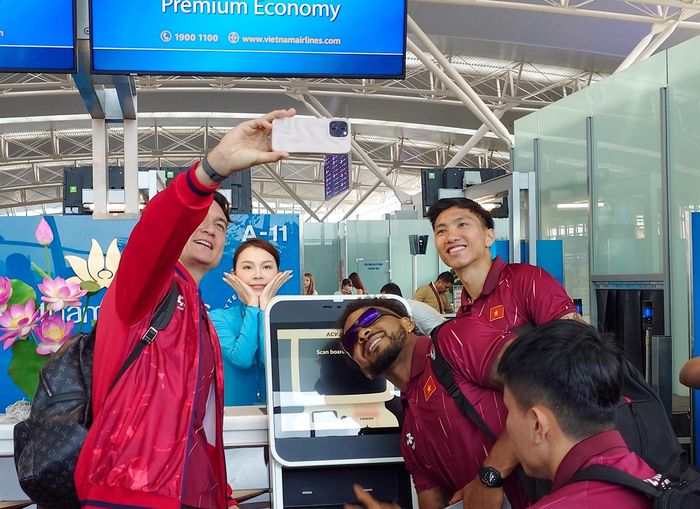 Tuyển Việt Nam lên đường đi Hàn Quốc tập huấn, sẵn sàng đấu 3 đội K League. Ảnh: VFF