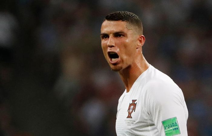  Ronaldo bất lực trước Uruguay. 