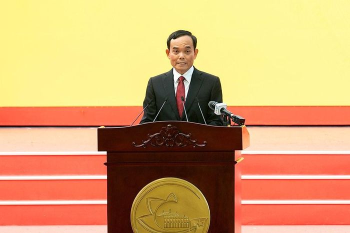 Ủy viên Bộ Chính trị, Bí thư Thành ủy TP.HCM Trần Lưu Quang đọc diễn văn kỷ niệm