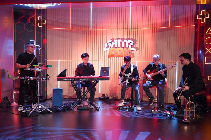 Các tiết mục âm nhạc của ban nhạc acoustic sẽ được biểu diễn ngay tại trường quay