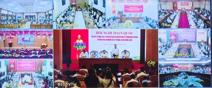 Hội nghị được tổ chức theo hình thức trực tiếp, kết hợp trực tuyến với 567 điểm cầu của Ban Tuyên giáo và Dân vận cấp tỉnh và cấp xã