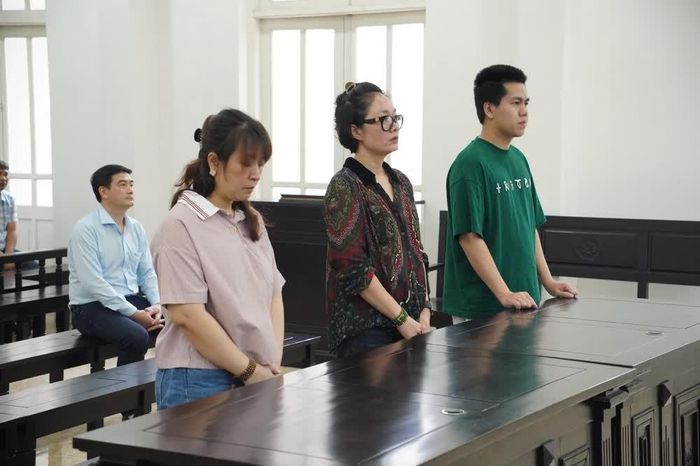 Các bị cáo tại phiên tòa