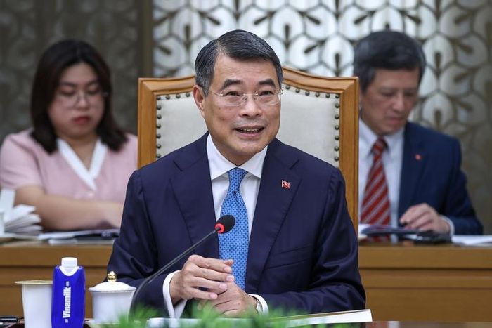 Thủ tướng đề nghị Chủ tịch và JBIC hỗ trợ Việt Nam nâng cao năng lực tự chủ và khả năng chống chịu của nền kinh tế thông qua thúc đẩy đầu tư của doanh nghiệp Nhật Bản vào các lĩnh vực chiến lược - Ảnh: VGP/Nhật Bắc
