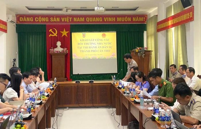 Quang cảnh buổi làm việc - Ảnh: Bộ Tư pháp